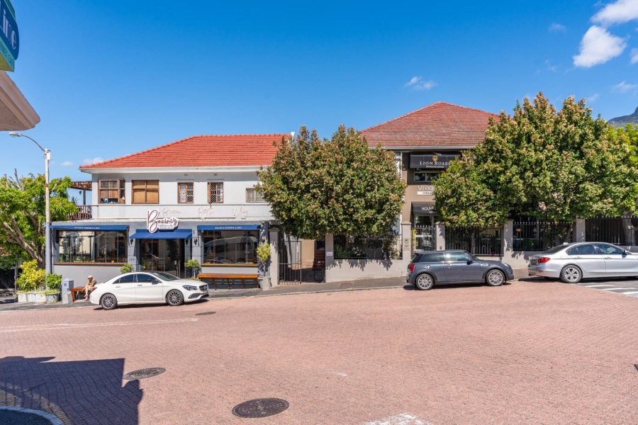 1 Bedroom Property for Sale in Gardens Western Cape